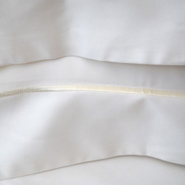The bamboo fabric has a beautiful silky sheen and the stitching is immaculate